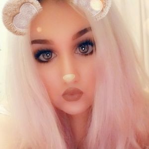 Meet your Posher, Lucy